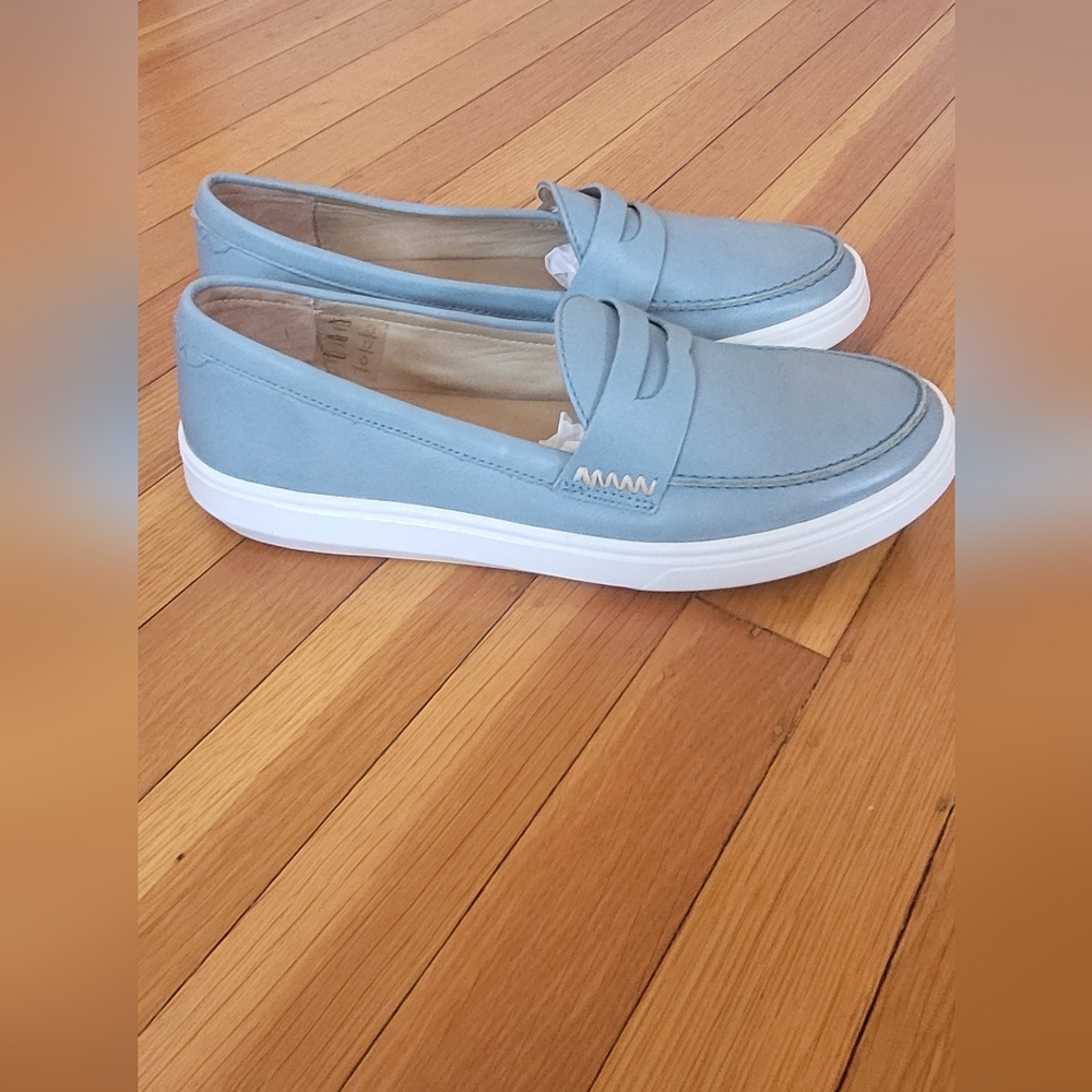 Patina Boardwalk Light Blue Leather Loafer Womens Size 10